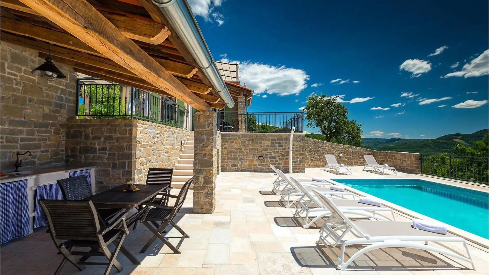 Villa Banic Motovun 0*,  Croatia